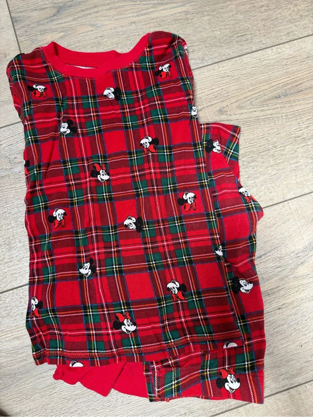Old Navy Red Plaid Kids Pajama Set with Character Motif
